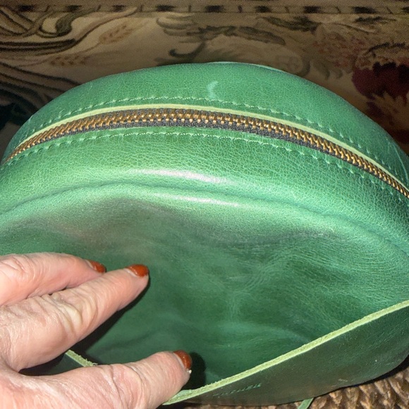 Portland Leather Emerald Crossbody Bag Set - Picture 7 of 16